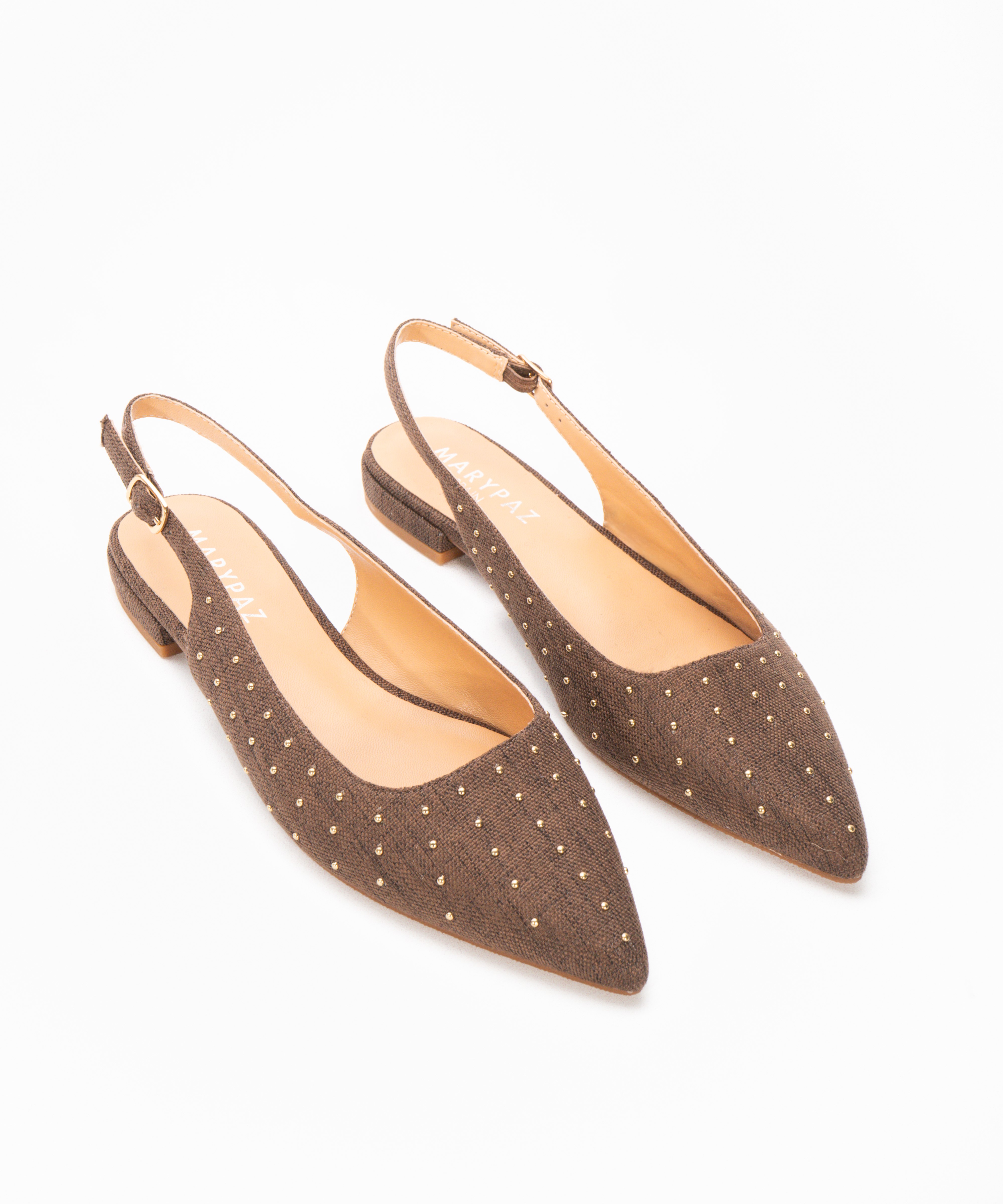 Sapato destalonado com tachas image number null